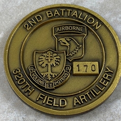 2nd Battalion, 320th Field Artillery Regiment, "Balls of the Eagle" (♣), Type 1
